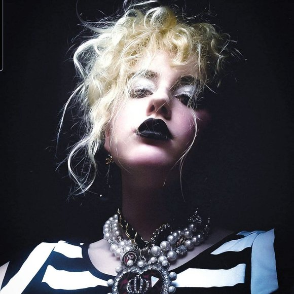 Meet your Posher, Madelyn Kaye! - Picture 2 of 11